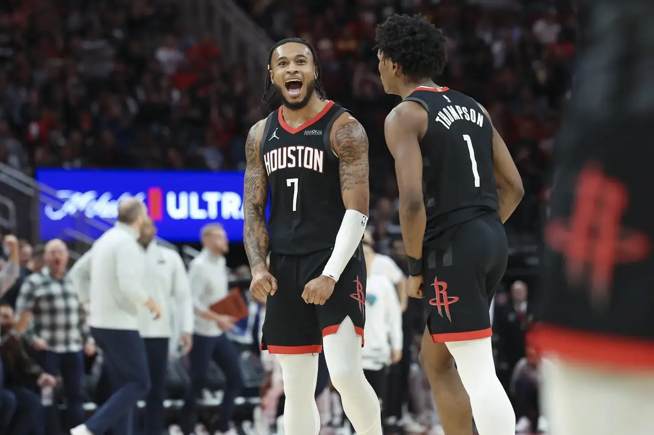 曼城足总杯全员喝大