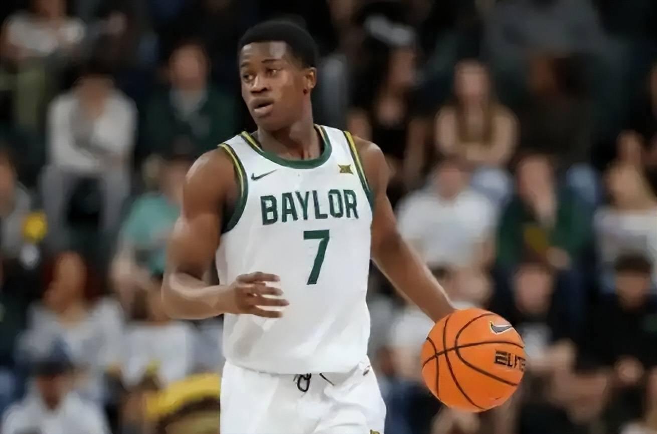 CBA常规赛今晚走向成谜；费城76人绝杀压哨；更衣室稳定；赛季目标并未改变