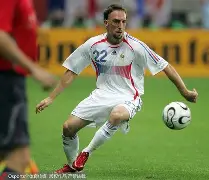 3377中国官网-拜仁慕尼黑迎国王杯关键赛，转会期回应争议，底气十足，球队文化再被提及