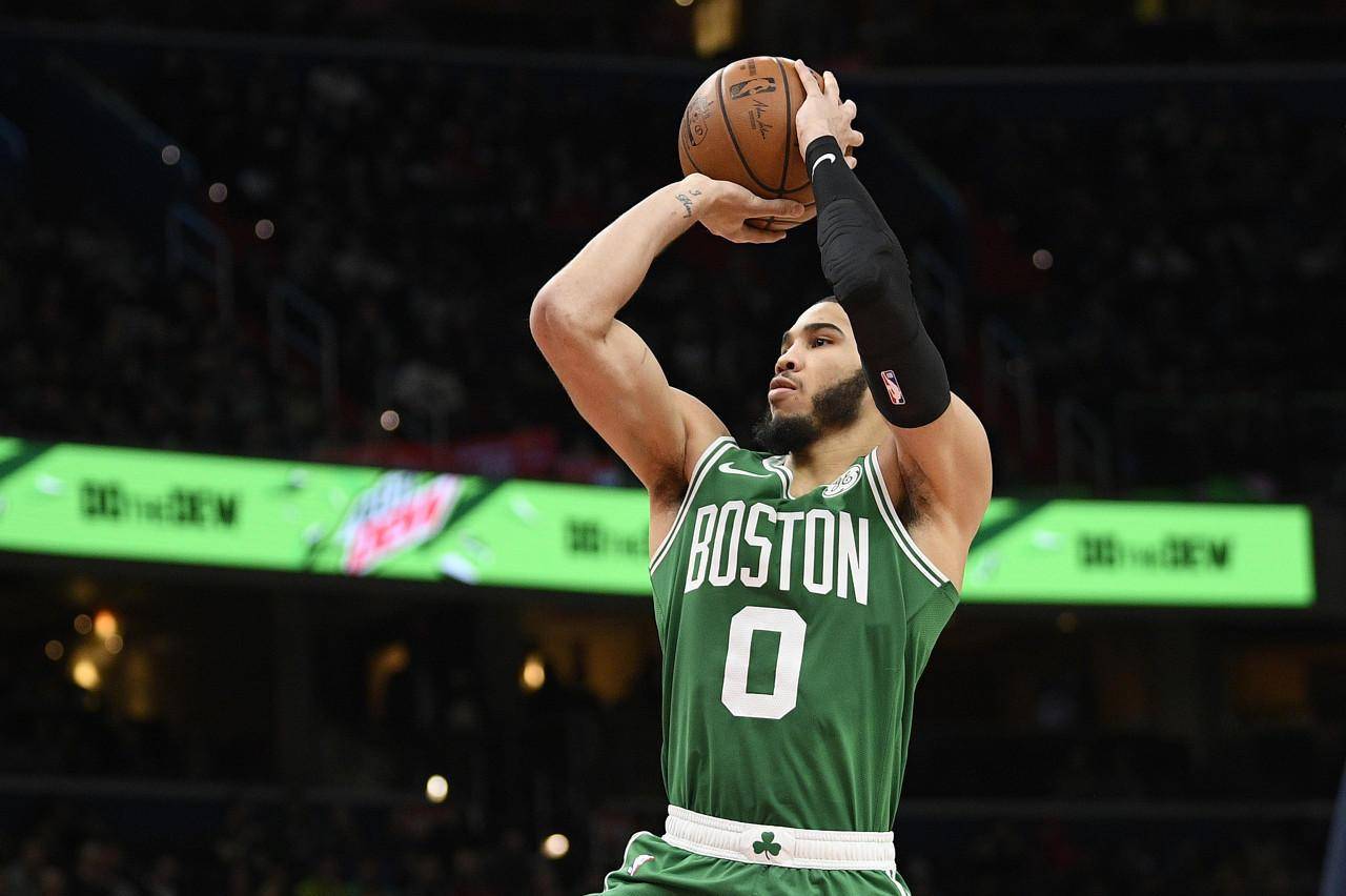 3377官网-詹姆斯成为波士顿凯尔特人老板