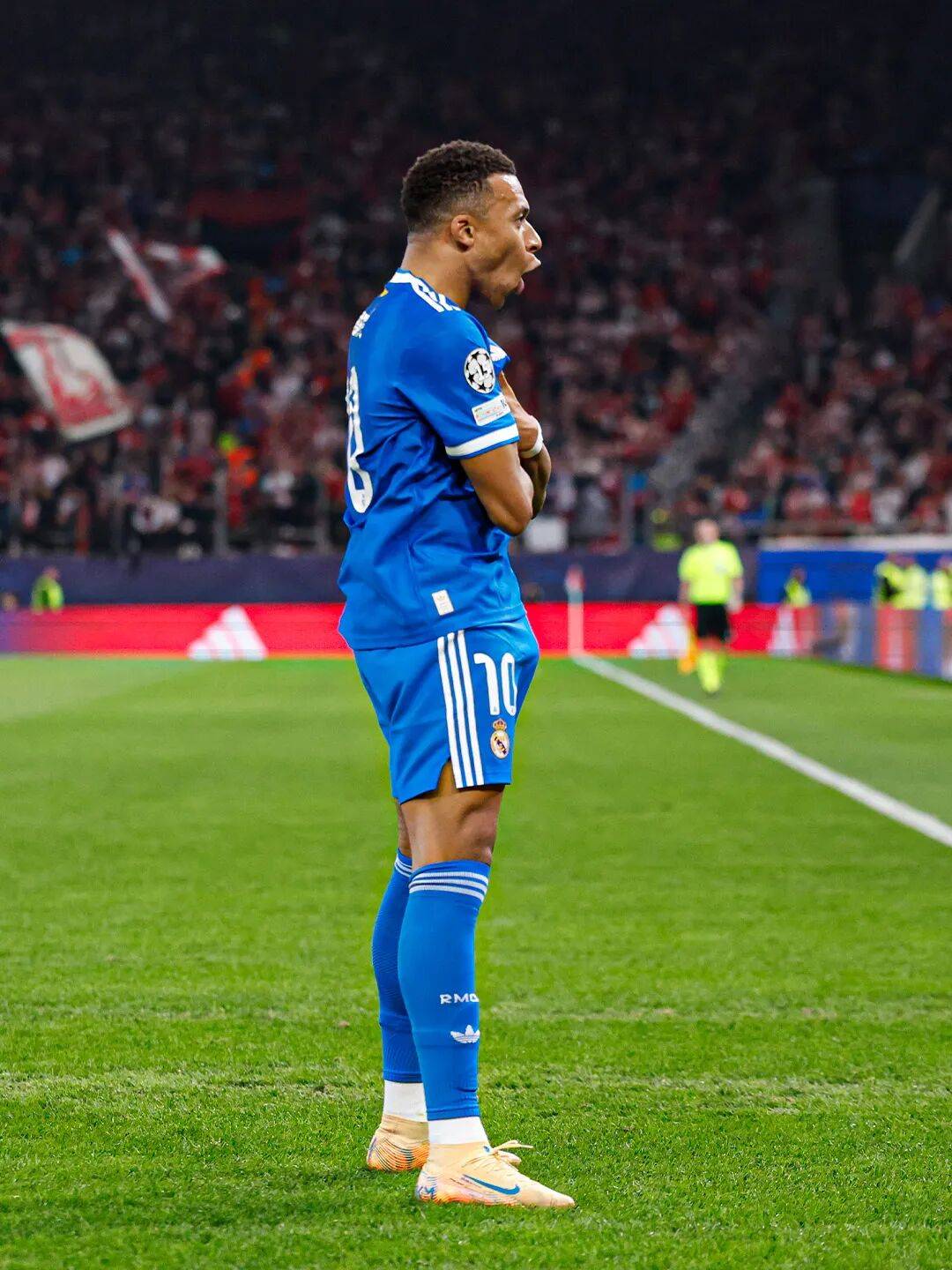 3377中国官网-凯尔特人队隆多季后赛视频