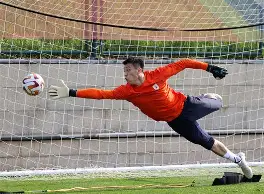 3377体育投注平台-清晨塞维利亚临场应变——荷甲节点到来，话题不断，阵容厚度经受考验